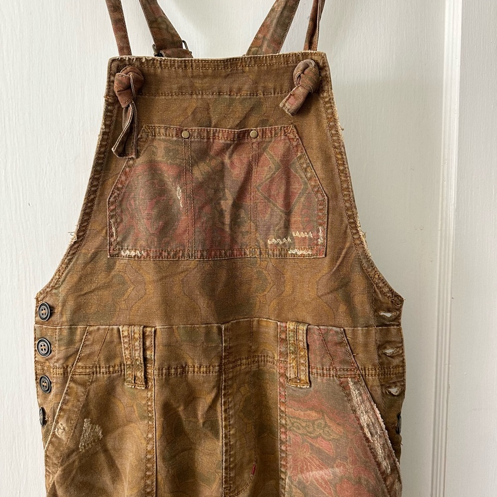 Pilcro Tan and Brown Patterned Overalls